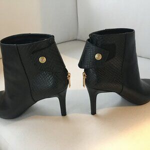 Cole Haan Black Leather Ankle Boot   Size 7B